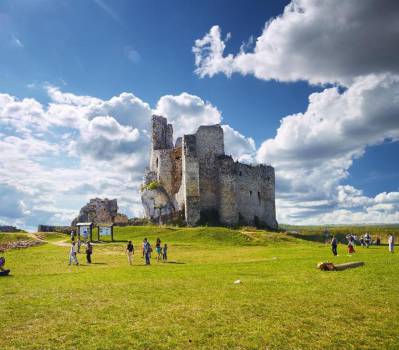 SZLAK ORLICH GNIAZD – w krainie skał i zamków 