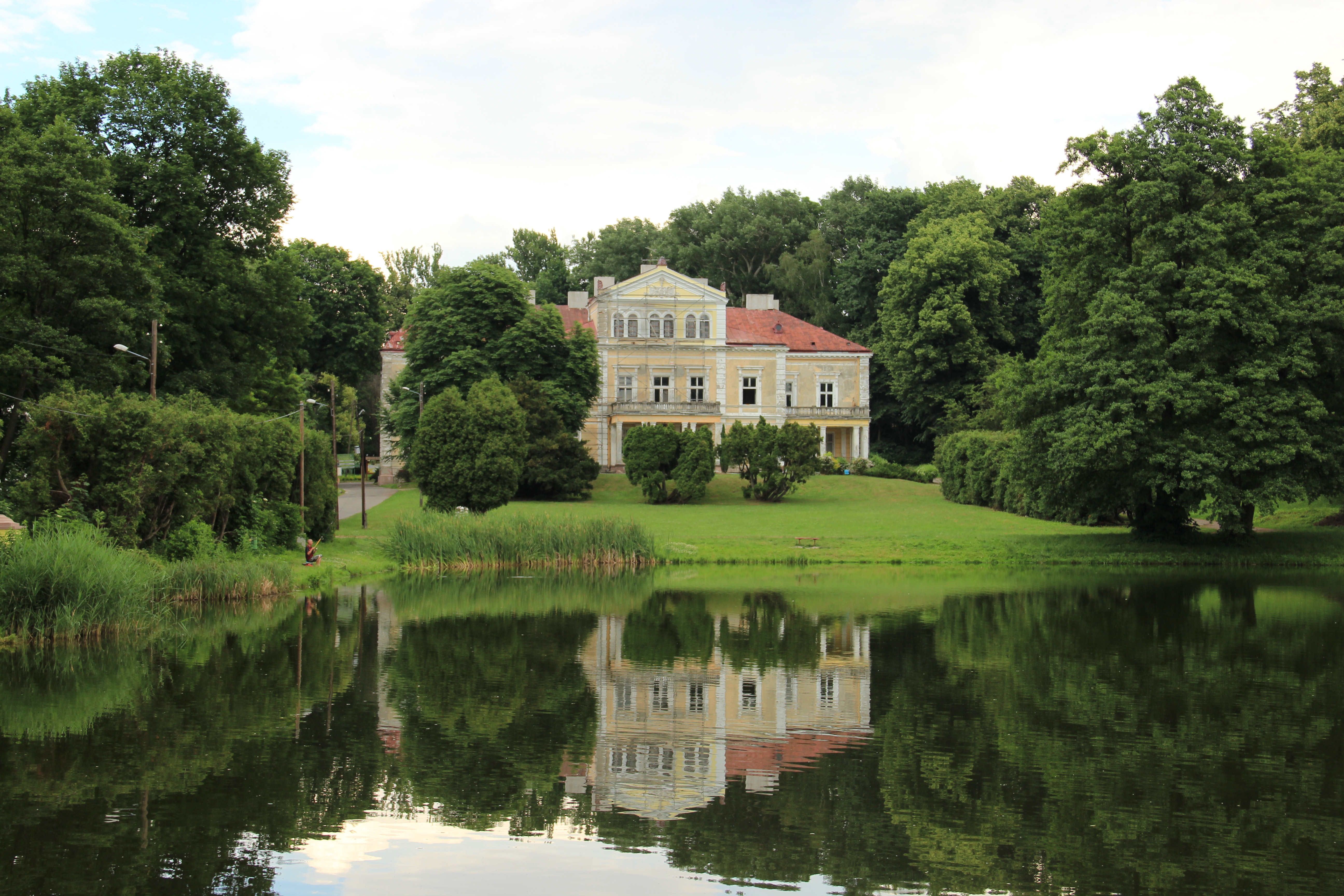 Pałac Raczyńskich w Złotym Potoku