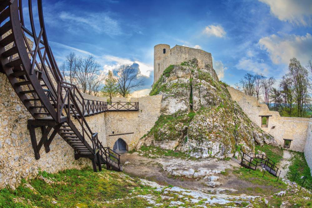 Zamek Pilcza w Smoleniu